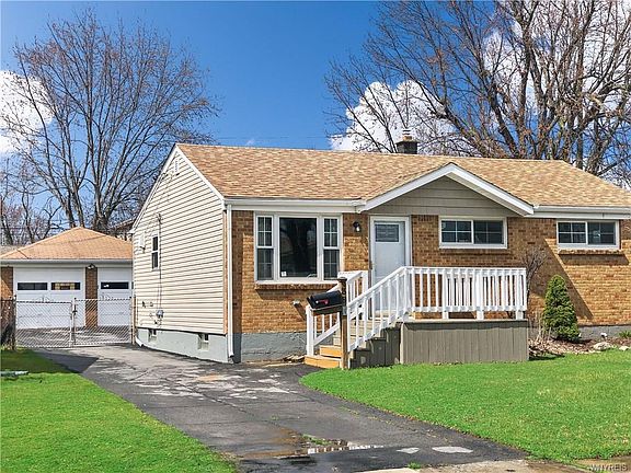 3rd image of 38 Dania Dr