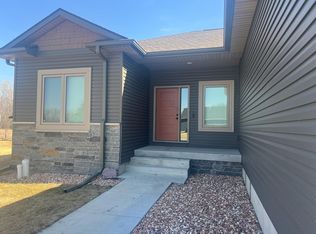709 Ferguson Dr, Norfolk, NE 68701