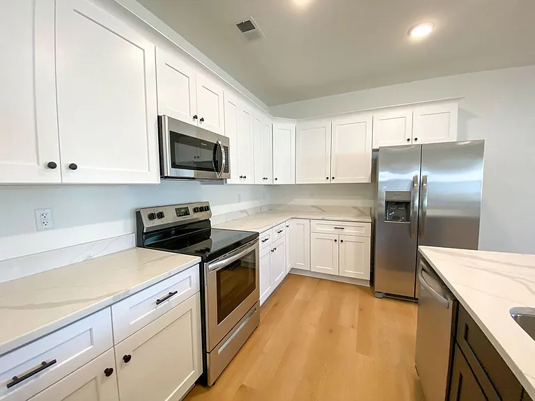 119 Oak Ave — Photo 11