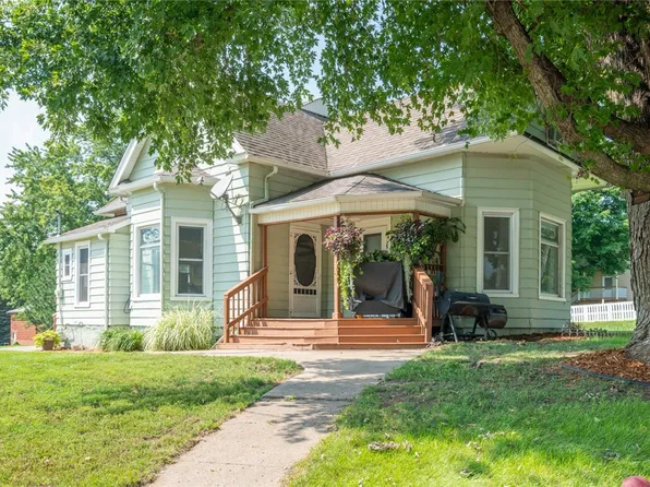 400 Brown St, Runnells, IA 50237