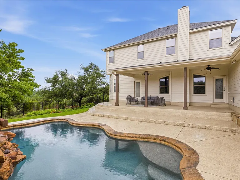 1432 Tom Sawyer Rd — Photo 2