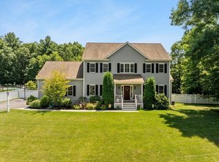 16 Summit Cir, Wrentham, MA 02093