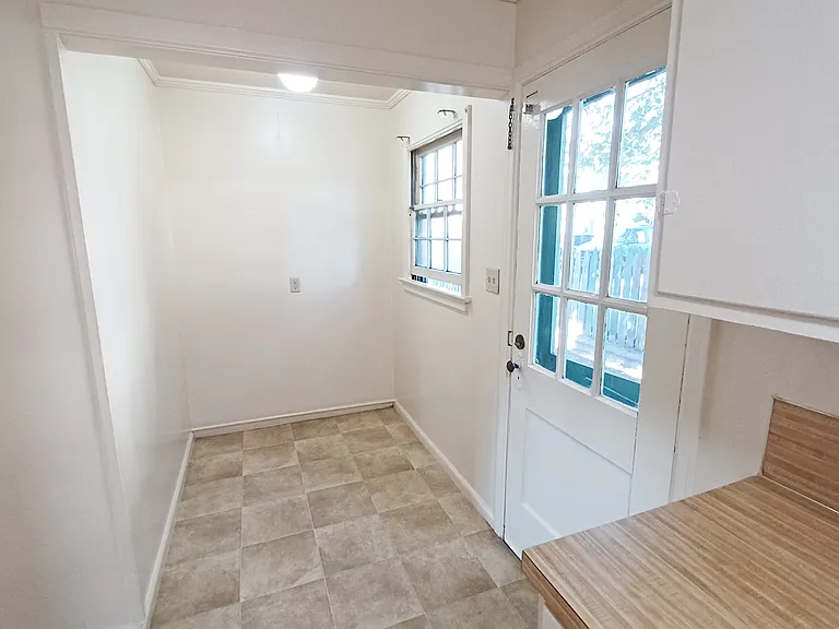 315 W Grove St #315 — Photo 5