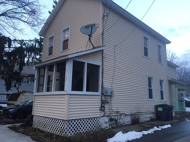 1st image of 98 Lawrence St