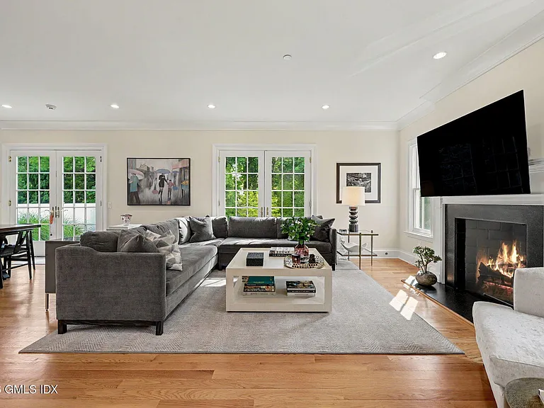 63 Sherwood Pl #63 — Photo 3