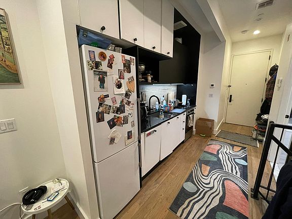 5th image of 1503 Jefferson Ave #1R
