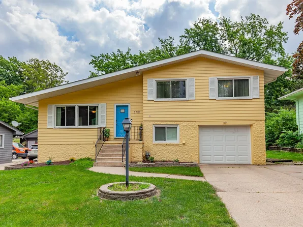 5721 SE 7th Ct, Des Moines, IA 50315