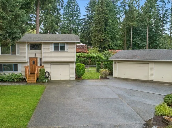 19309 65th St E, Bonney Lake, WA 98391