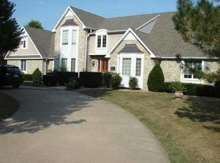 100 N Tracy Dr, Clinton, MO 64735
