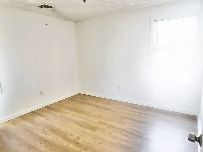 27 Felix St #2 — Photo 9