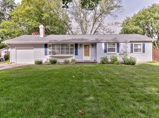 1913 Clover Ln, Champaign, IL 61821