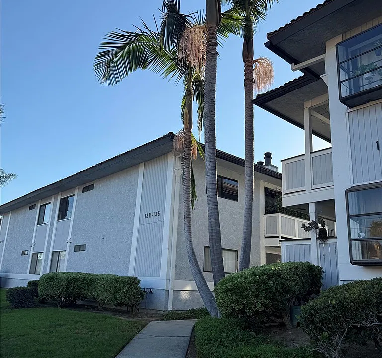 135 S Poplar Ave #30