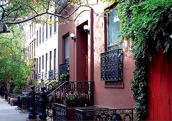 Rented by Buchbinder & Warren | media 20