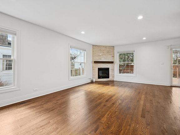 5th image of 716 Indian Rd