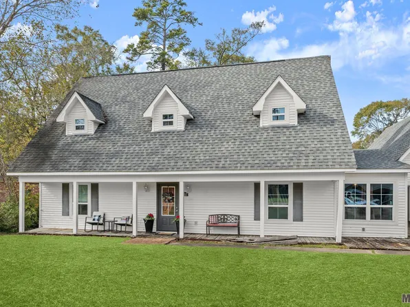 6227 N Bristle Cone Ct, Greenwell Springs, LA 70739