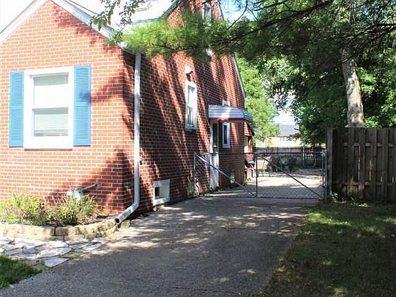 2nd image of 3210 N Wilson Ave