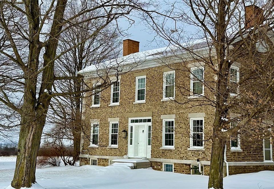 1st image of 901 Sherwood Rd