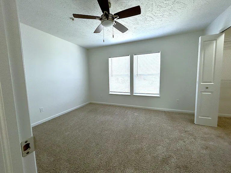 Heatherwood Apartments — Photo 64