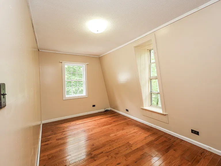 168 Williams Rd — Photo 20