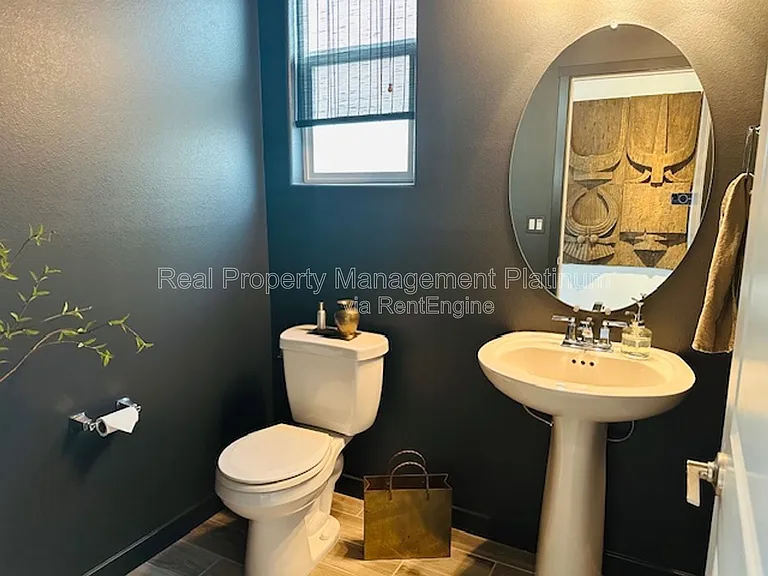 837 Soledad Ave — Photo 15