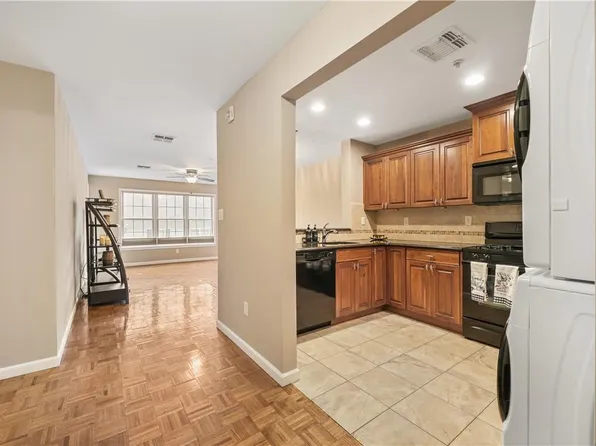 3 Cross Street #108, Suffern, NY 10901