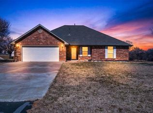 2885 NW 16th St, Newcastle, OK 73065