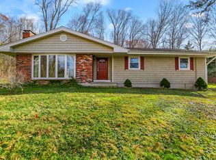 5 Woodland Hills Terrace, Brookfield, CT 06804