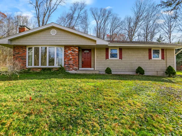 5 Woodland Hills Terrace, Brookfield, CT 06804