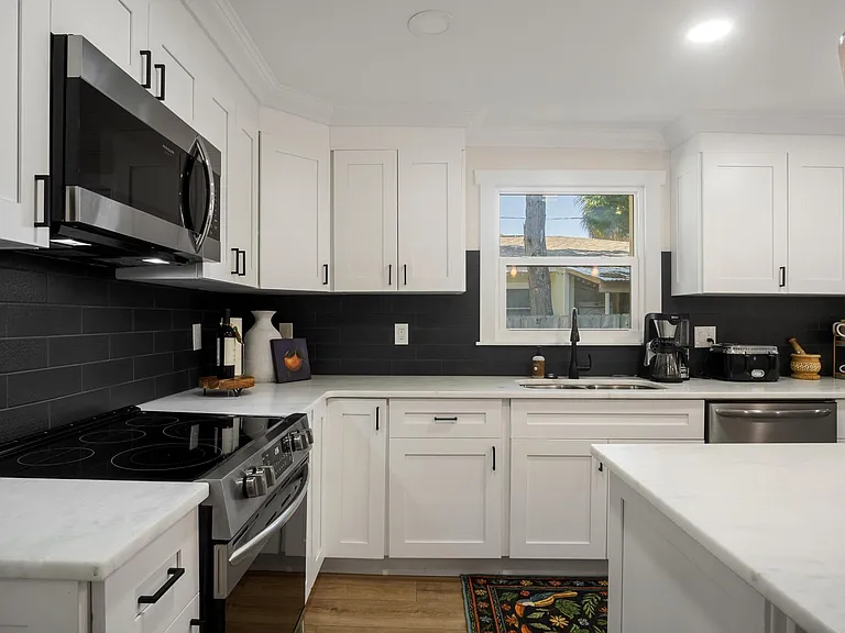 840 Beltrees St — Photo 11