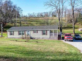 205 Valley Rd, Windsor, PA 17366