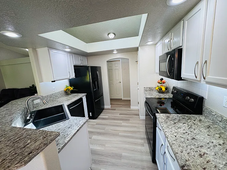 2717 N Shoveler Way — Photo 6