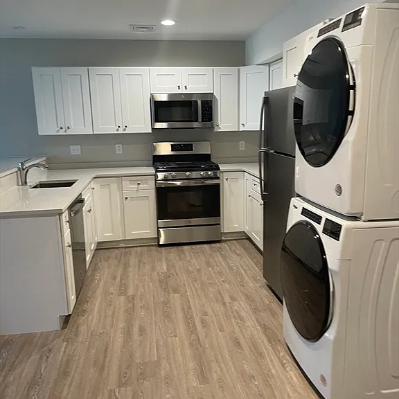 176 Wales St #4 — Photo 6