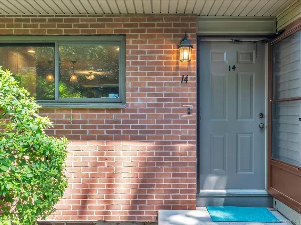 14 Hitching Post Lane #14, Glastonbury, CT 06033