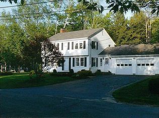 61 Pennwood Rd, Winthrop, ME 04364