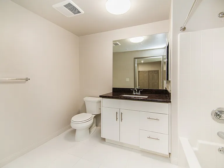 Sherman Oaks Place — Photo 22
