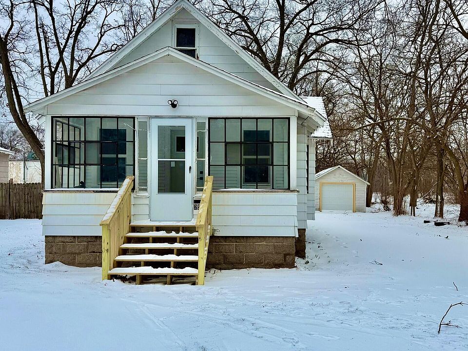 1st image of 2508 8th St