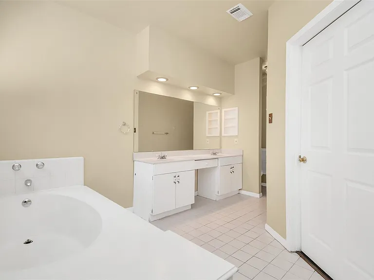 4123 Valedon Ln — Photo 24