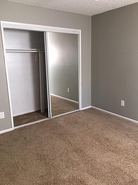 1st image of 128 Hill Dr APT 04