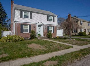 26 Tryon Ave, Rumford, RI 02916