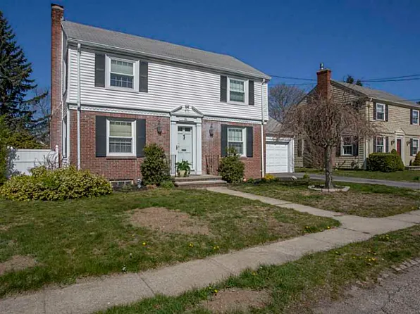 26 Tryon Ave, Rumford, RI 02916