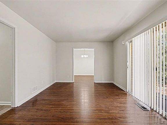 5th image of 3932 Jane Marie Ln