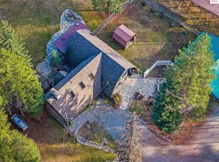 762 Reeder Bay Rd, Nordman, ID 83848