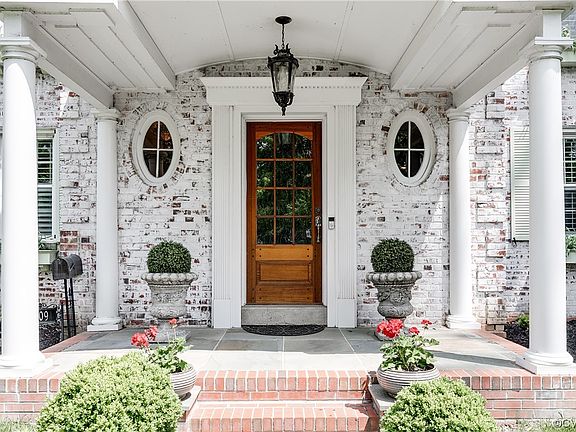 2nd image of 1509 Westover Hills Blvd