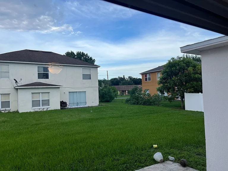 540 Brighton Ct — Photo 31