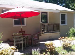 1994 Booker St, Gloucester Pt, VA 23062