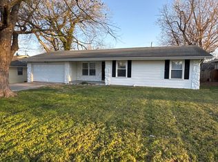 1415 E Price St, Springfield, MO 65804