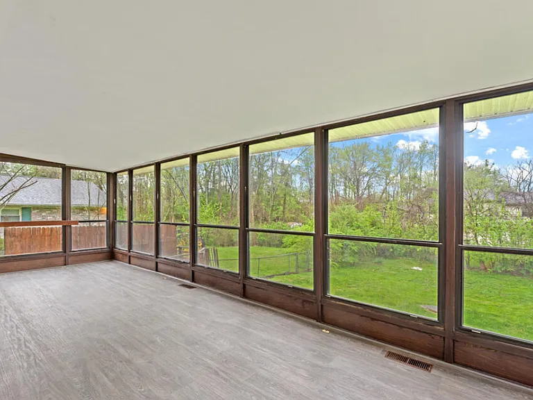 Cooper Ln — Photo 4