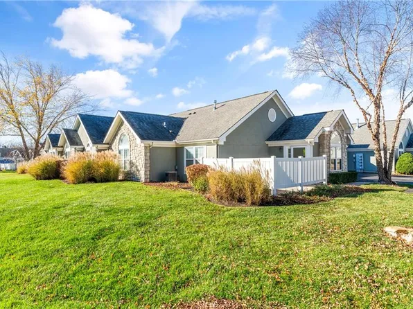 23116 W 71st Ter, Shawnee, KS 66227
