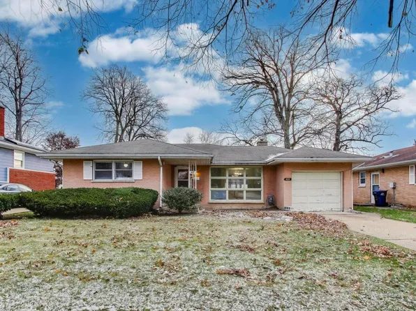 427 Tiffany Dr, Waukegan, IL 60085