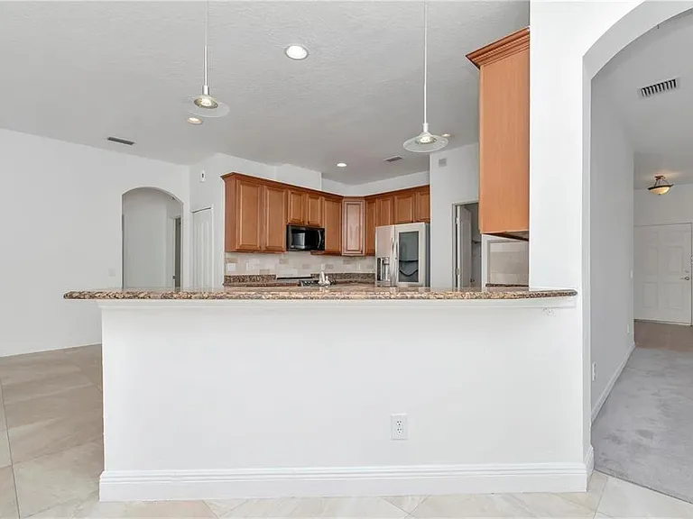 29822 Boyette Oaks Pl — Photo 8